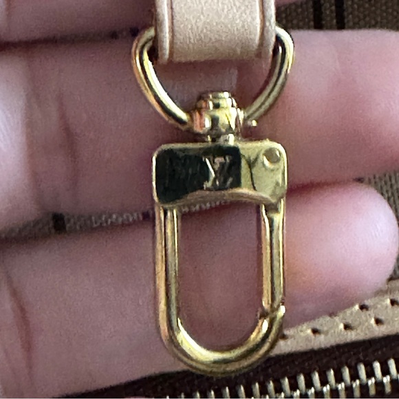 ❌SOLD❌Authentic Louis Vuitton Neverfull GM monogram - Picture 8 of 15